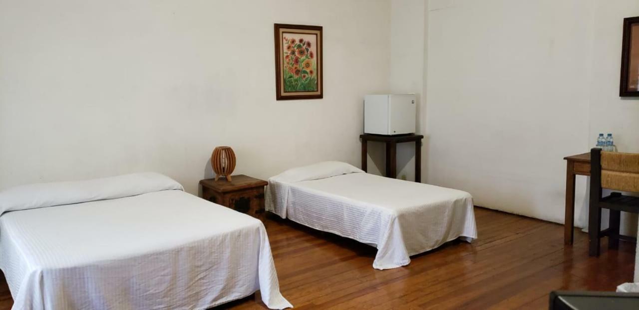 Anys Hostal Mexico City Exterior photo